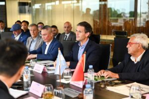 San Vicente avanza en un acuerdo histórico con la empresa XCMG